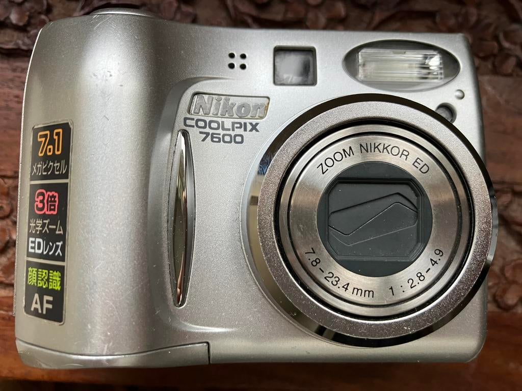 Vintage Nikon COOLPIX 7600 Werkend en getest., Ophalen of Verzenden, Zo goed als nieuw, Nikon