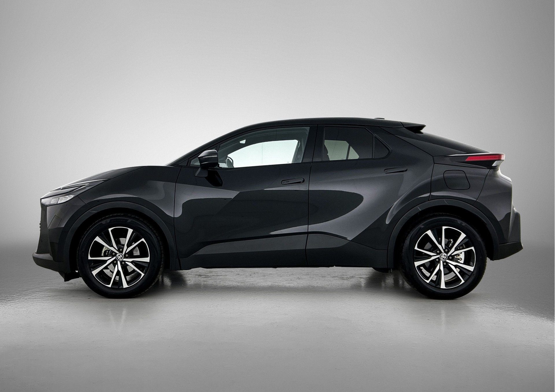 Toyota C-HR 1.8 Hybrid 140 Dynamic | Apple Carplay | Android, Auto's, Stof, 4 cilinders, Origineel Nederlands, Bedrijf