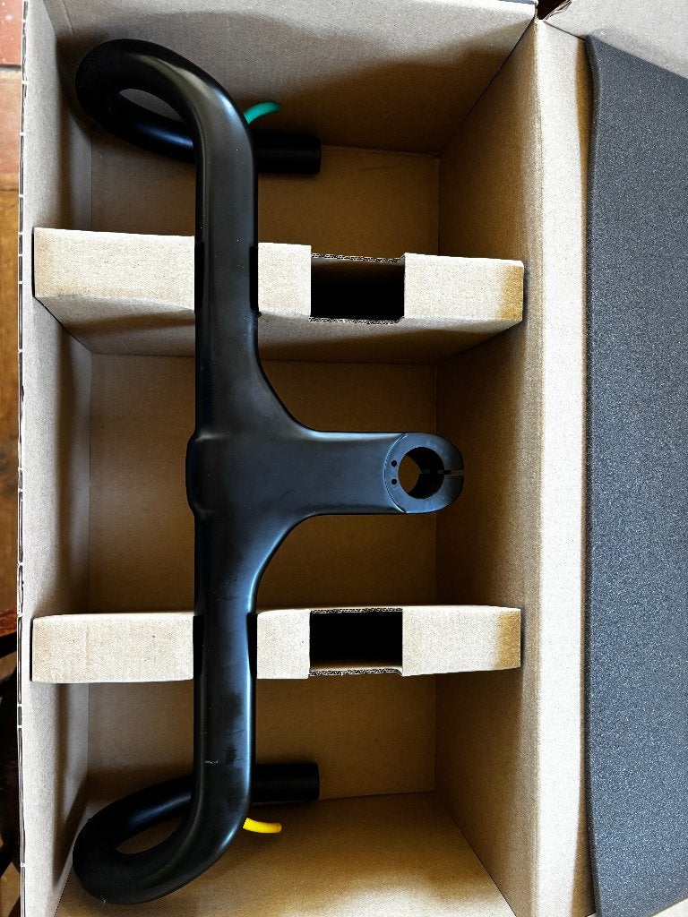 Cube Agree / Litening carbon cockpit stuur, Fietsen en Brommers, Fietsonderdelen, Stuur, Ophalen of Verzenden, Zo goed als nieuw
