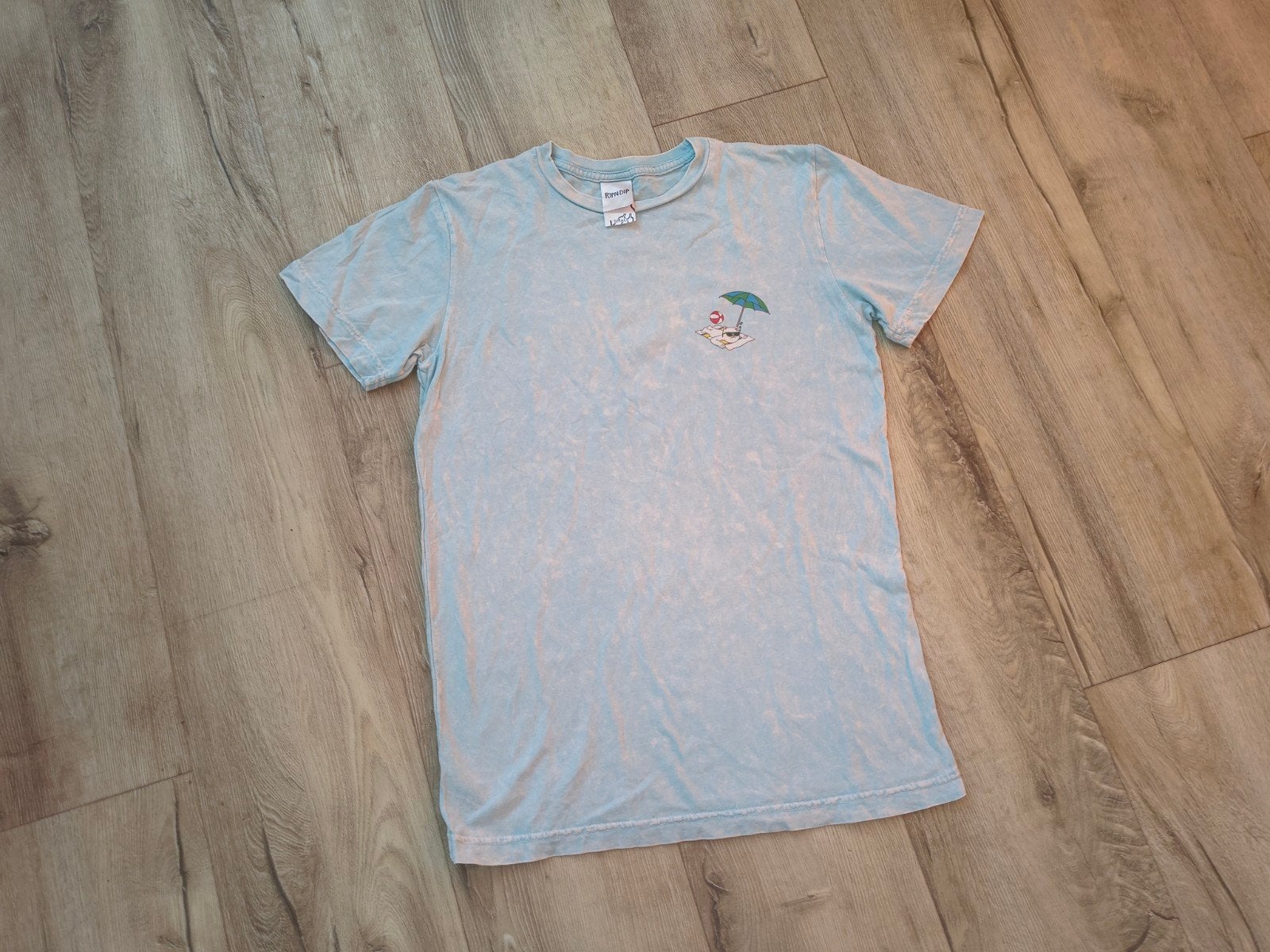 Gaaf lichtblauw RipnDip shirt met print! Rip n Dip, maat S., Blauw, Onb, Ophalen of Verzenden, Onb