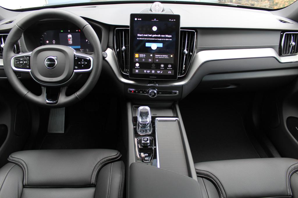 Volvo XC60 2.0 T6 Plug-in hybrid AWD Ultra Black Edition | 2, Automaat, Gebruikt, 1969 cc, Zwart
