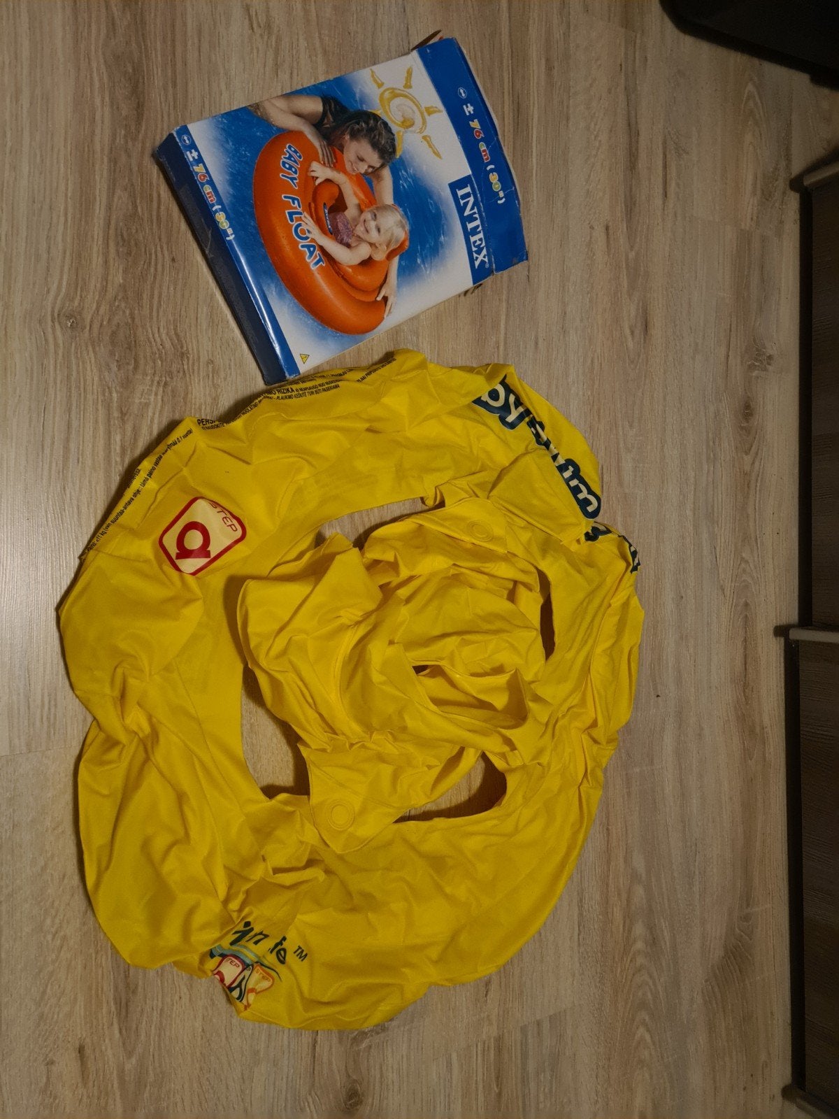 2x Swimsafe en Intex Baby float, Ophalen, Zo goed als nieuw