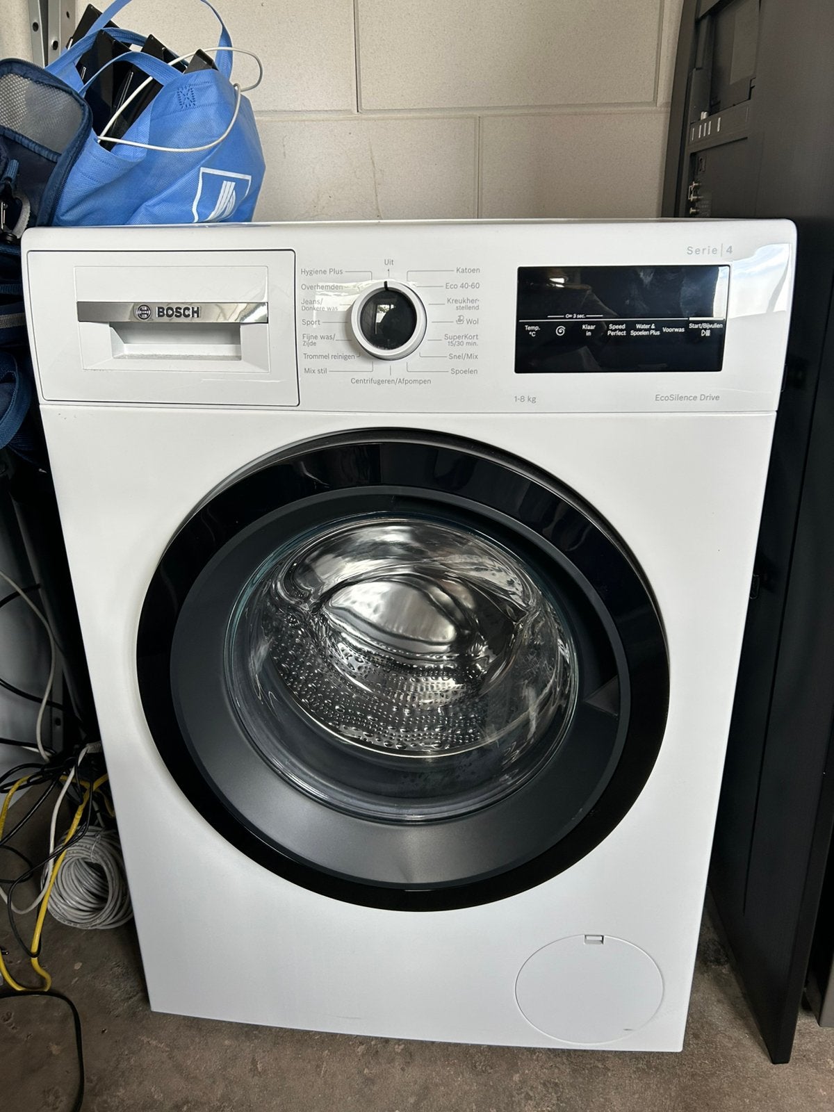 Bosch Serie 4 Wasmachine 8 kg | WAN28277NL | EcoSilence, Ophalen, 1200 tot 1600 toeren, Minder dan 85 cm, 8 tot 10 kg
