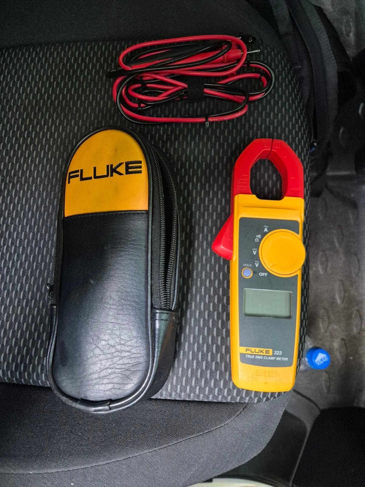 FLUKE-323 Stroomtang tot 400A AC en 600V AC/DC, Ophalen of Verzenden