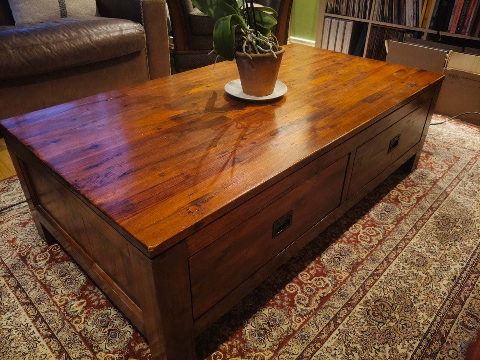 Stevige salontafel van massief hout met 2 lades, Ophalen, Gebruikt, 50 tot 100 cm, 100 tot 150 cm