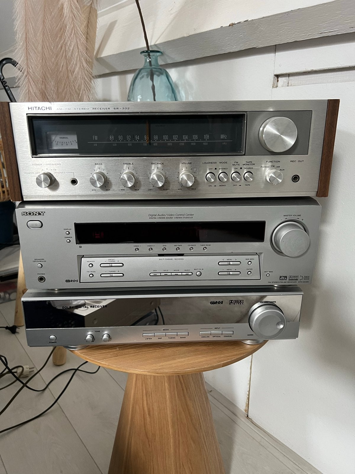 Vintage Audio Set: Hitachi, Sony, Skytronic Receivers, Gebruikt, Minder dan 60 watt, Ophalen, Overige merken