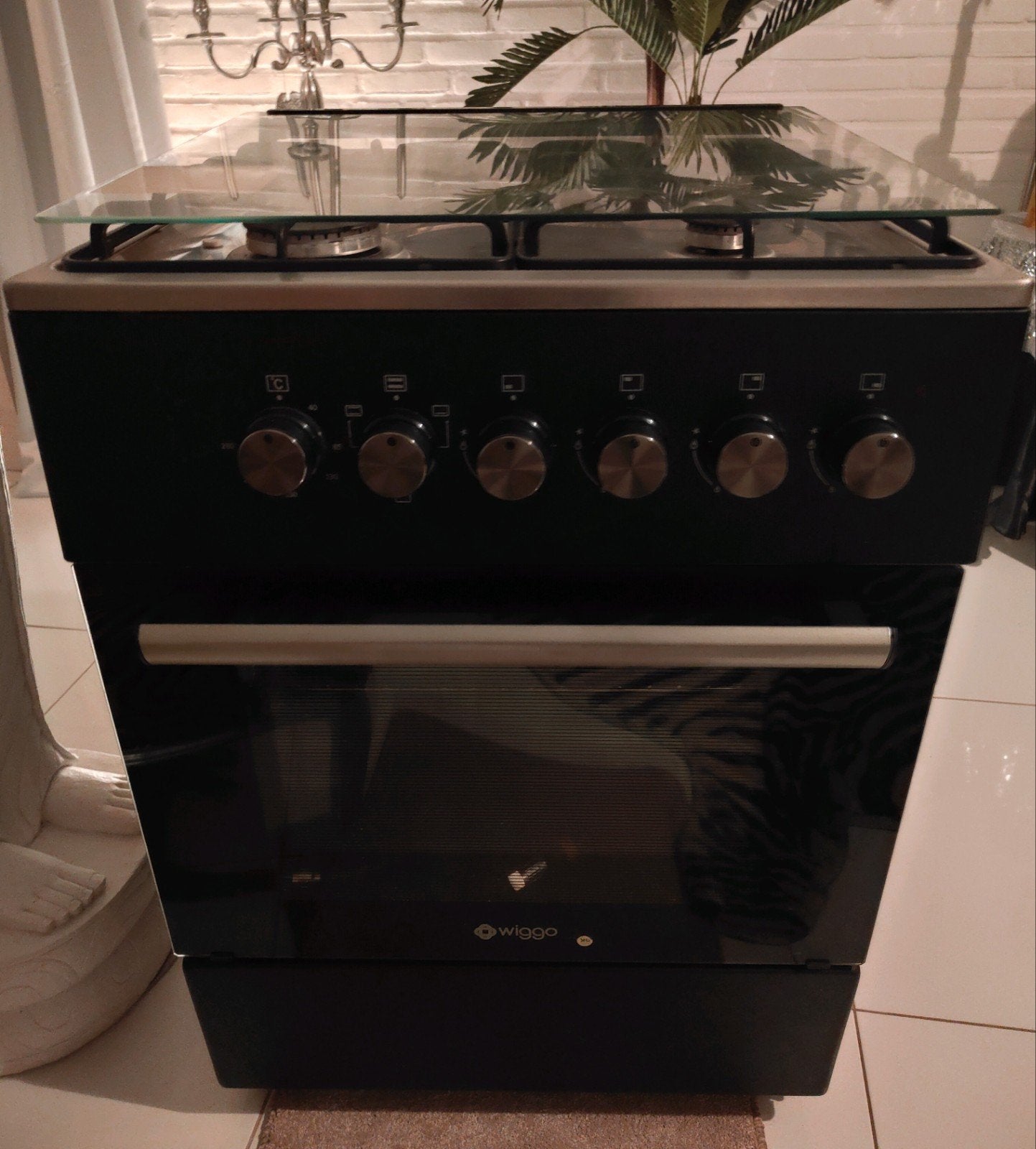 Wiggo Gasfornuis met oven,als nieuw, Witgoed en Apparatuur, Ophalen, 4 kookzones, Zo goed als nieuw, Gas
