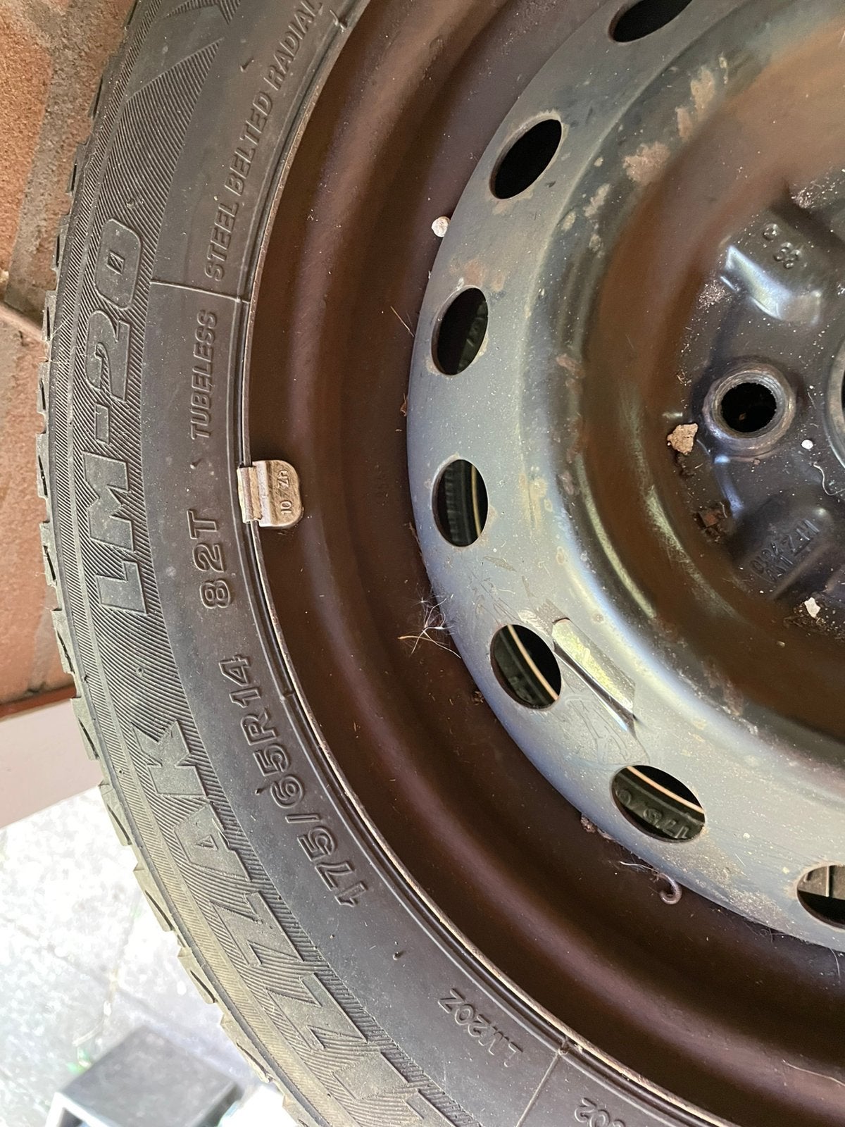 Velgen met winterbanden voor Toyota Yaris 1.0, Ophalen, Gebruikt, 15 inch, 175 mm