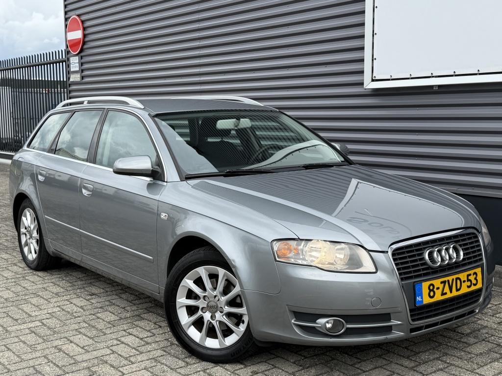 Audi A4 Avant 1.6 102PK / NW APK / 2005 / Koopje /, 13 km/l, Stof, Gebruikt, 4 cilinders