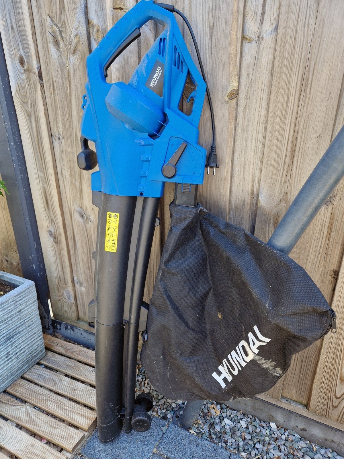 Hyundai Bladblazer/Bladzuiger, Tuin en Terras, Bladblazers, Ophalen, Gebruikt, Met opvangzak, Handgedragen
