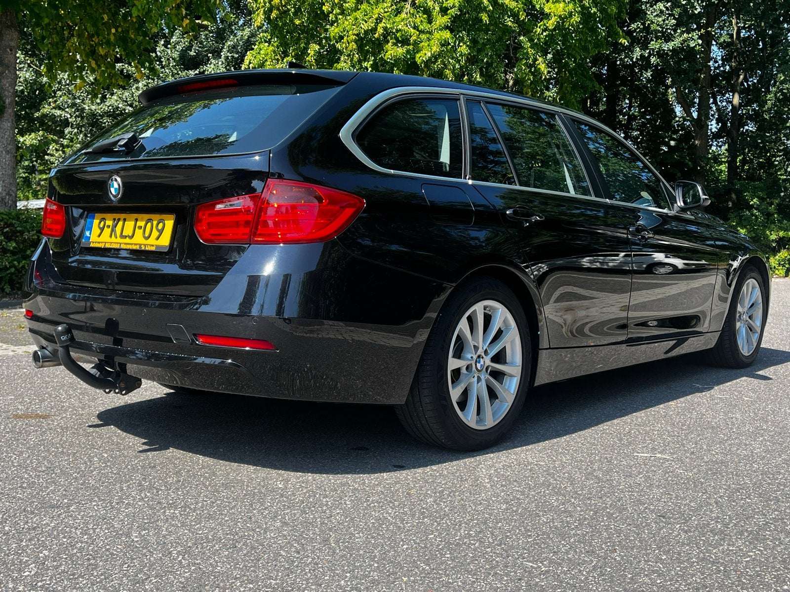 BMW 3-Serie 2.0 316D Touring trekhaak, Auto's, BMW, 1995 cc, Zwart, 4 cilinders, Zwart