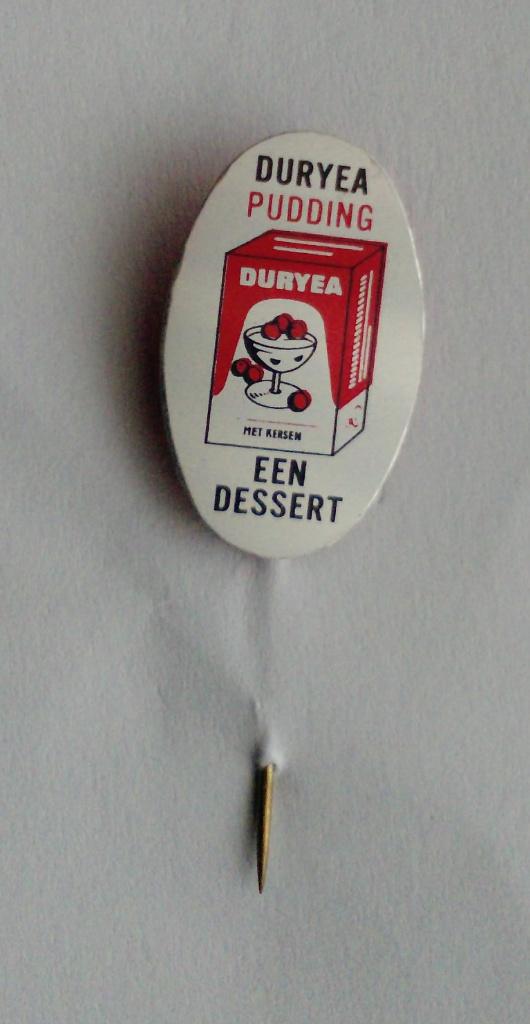 Speldje Duryea Pudding "een dessert", Verzamelen, Ophalen of Verzenden, Zo goed als nieuw, Merk, Speldje of Pin