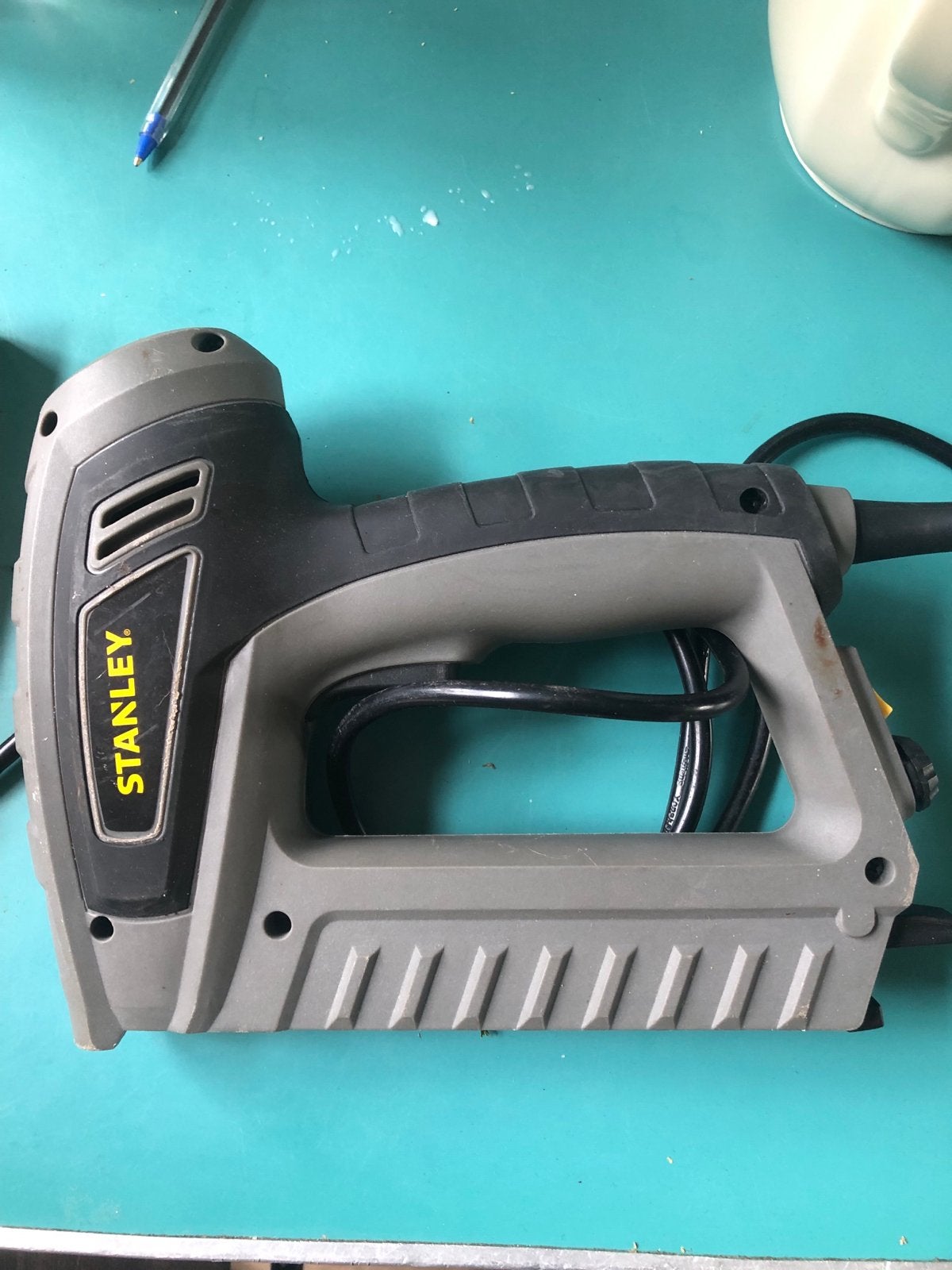 Stanley elektrische tacker nietmachine nietpistool, Ophalen, Gebruikt