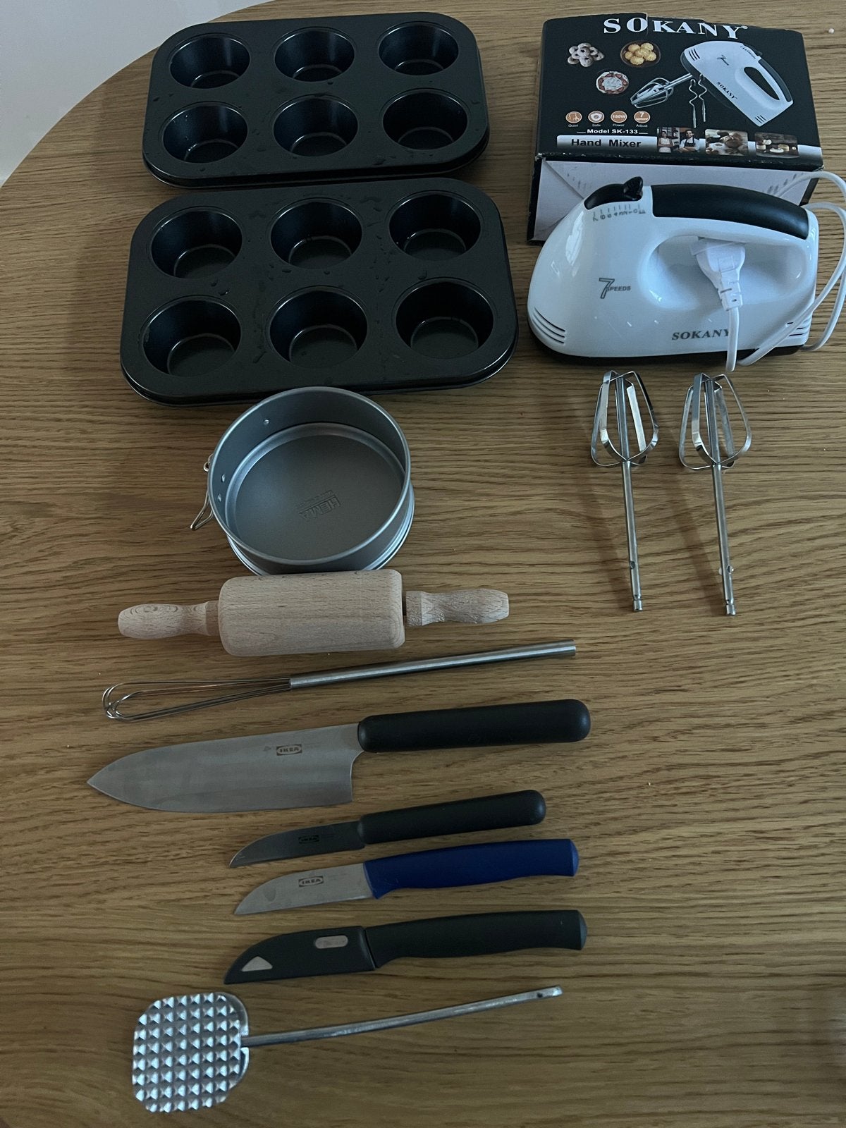 Hand mixer and the rest, Ophalen, Zo goed als nieuw, Taarten, Boek of Tijdschrift