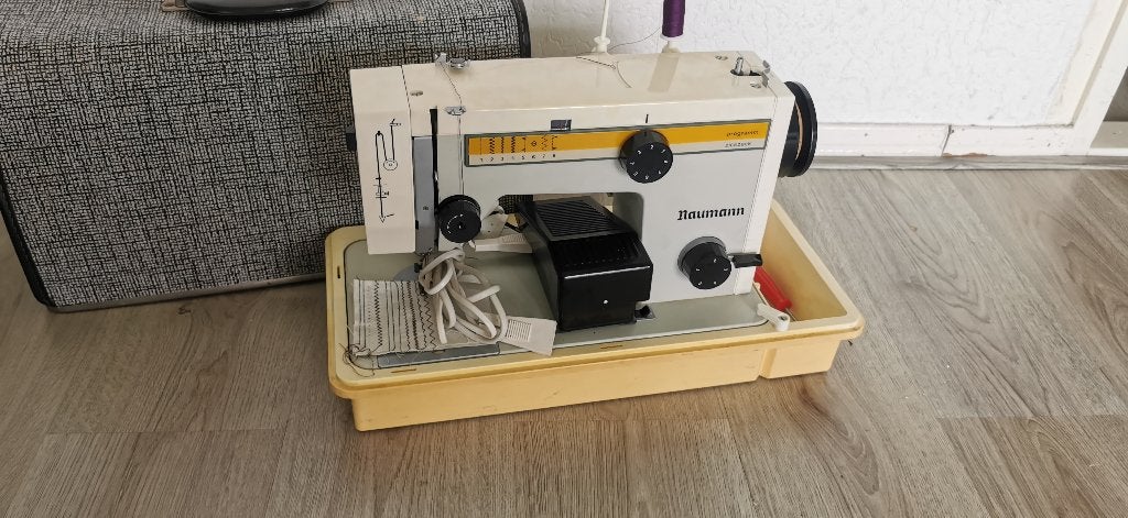 Naaimachine naumann Zick Zack werkt goed voor Dikke stoff, Ophalen of Verzenden, Zo goed als nieuw, Naaimachine, Overige merken