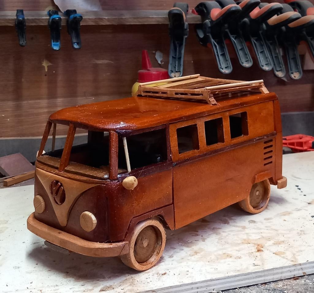 Handgemaakt houten VW busje - Uniek decoratiestuk, Hobby en Vrije tijd, Overige merken, Ophalen of Verzenden, Zo goed als nieuw