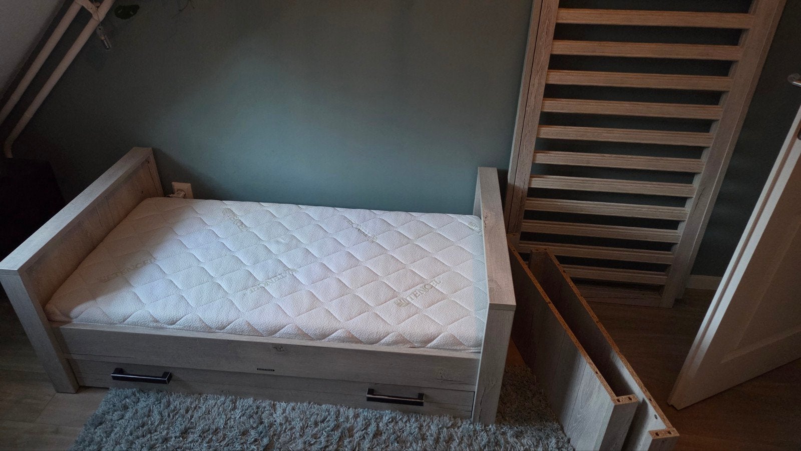 Kidsmill Sem Nautic doorgroei bed met lade en wandplank, Kinderen en Baby's, 70 tot 85 cm, 140 tot 160 cm, Zo goed als nieuw, Ophalen