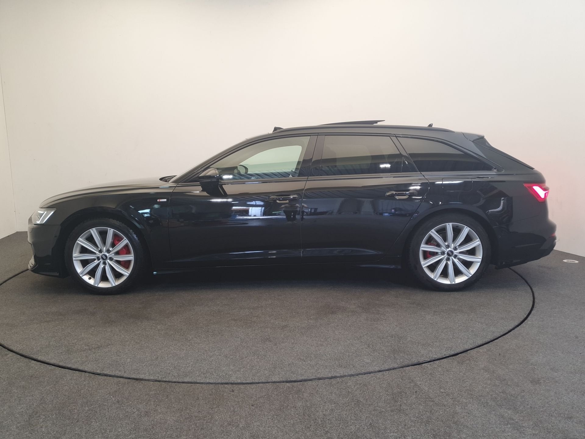 Audi A6 Avant 55 TFSI e quattro 368pk Pro Line S Competition, Auto's, Automaat, 12 maanden, Gebruikt, 4 cilinders
