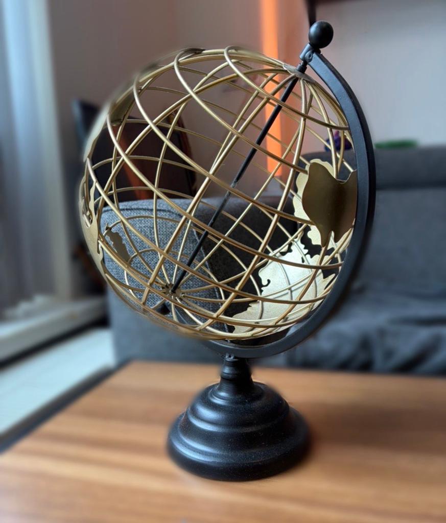 Een goude wereldbol, Ophalen, Zo goed als nieuw