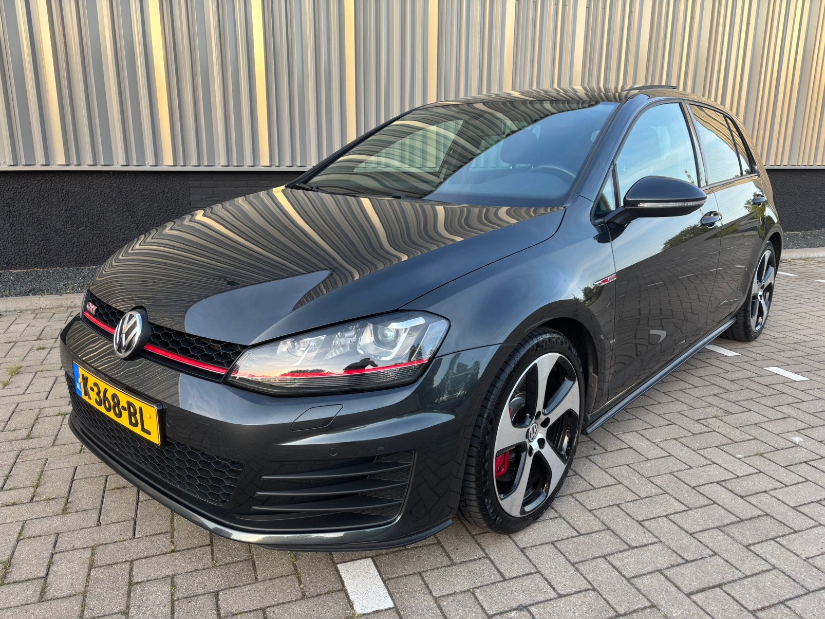 Volkswagen Golf 2.0 TSI Performance 230pk/Panoramadak/18”/, Auto's, Volkswagen, Bedrijf, Golf, ABS, Adaptieve lichten, Airbags