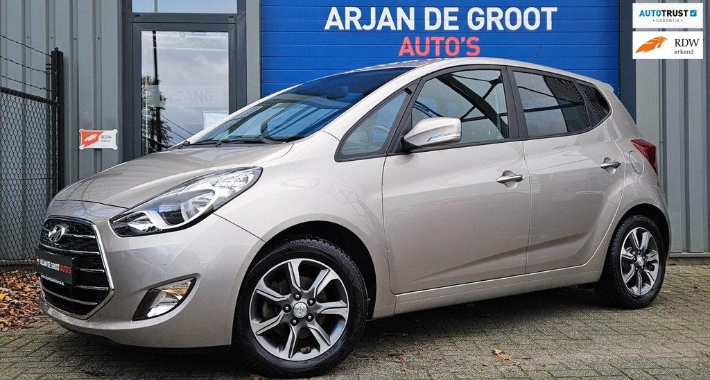 Hyundai Ix20 1.6i 125PK AUTOMAAT Clima Cruise Navi Camera Ho, Auto's, Hyundai, Stof, Gebruikt, 4 cilinders, 14 km/l