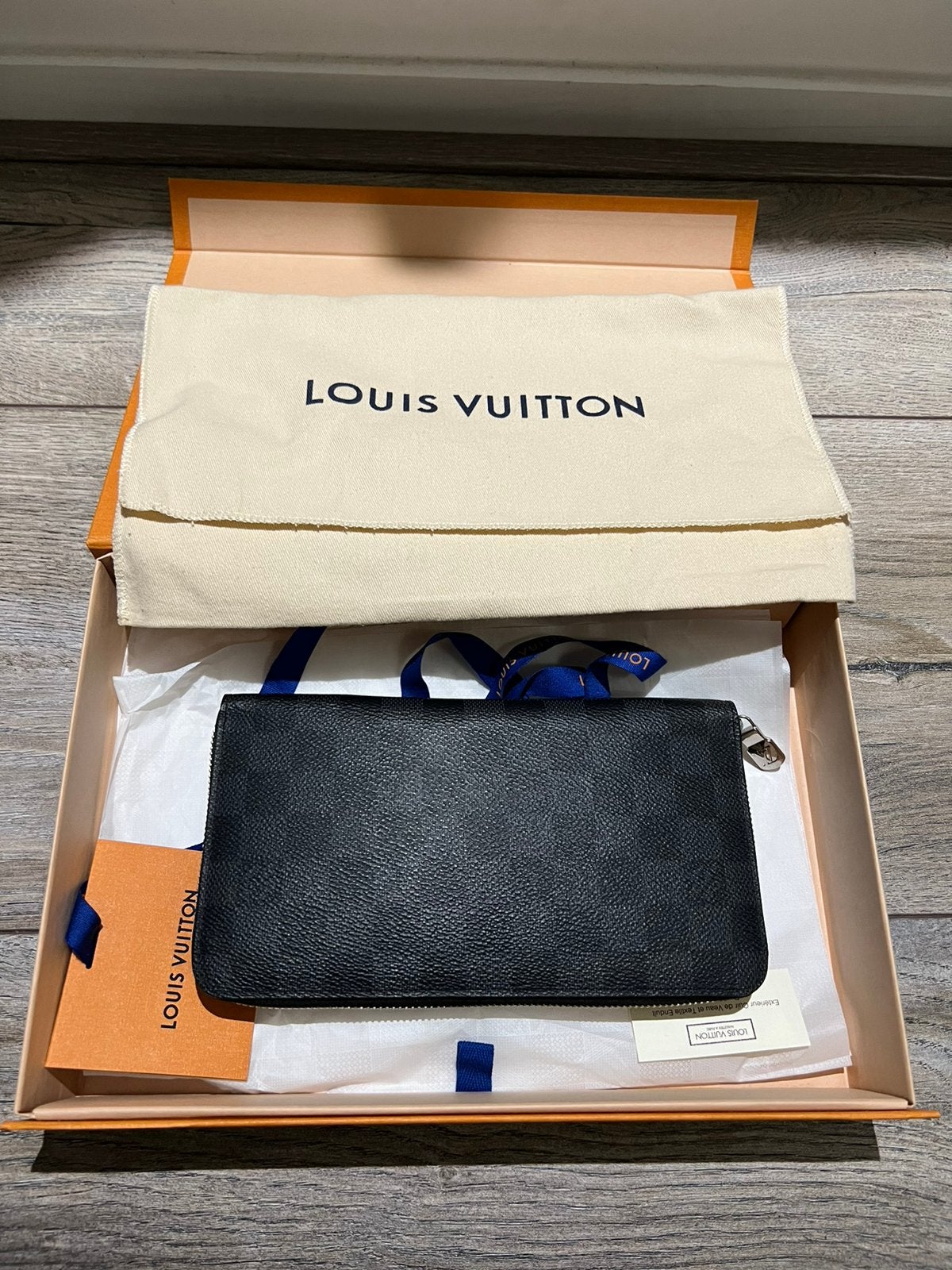 Louis Vuitton Portemonnee - Inclusief Bon en Doos, Sieraden, Tassen en Uiterlijk, Zwart, Zo goed als nieuw, Leer, Ophalen