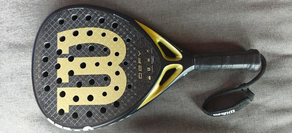Wilson defy V1, Ophalen of Verzenden, Zo goed als nieuw, Padelracket