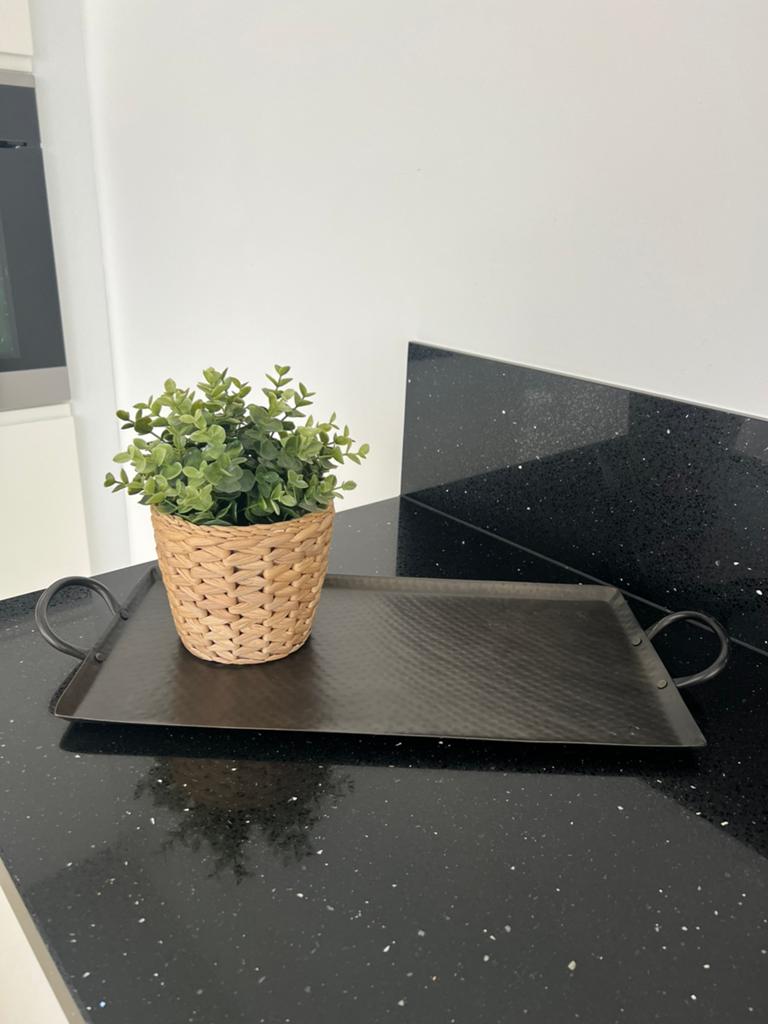 Nieuw Gusta - Dienblad - Serveertray - Plateau - Zwart -, Huis en Inrichting, Woonaccessoires | Dienbladen, Ophalen of Verzenden