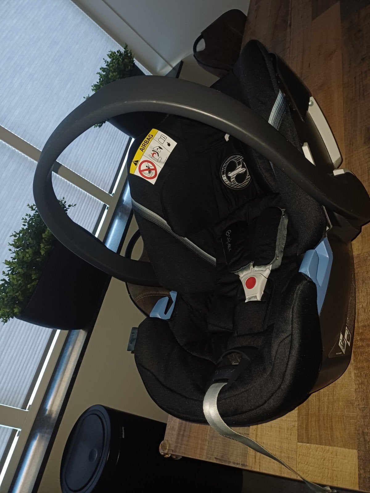Cybex Aton 5 autostoel met 2x Isofix base, Autogordel of Isofix, Gebruikt, Zijbescherming, 0 t/m 13 kg
