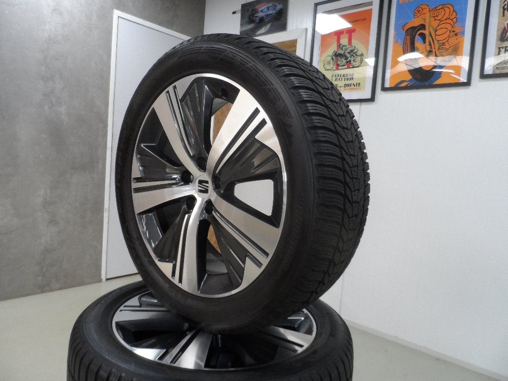 19 inch Seat Taracco origineel winterbanden set in goede st., Auto-onderdelen, Banden en Velgen, 19 inch, Gebruikt, Duitsland