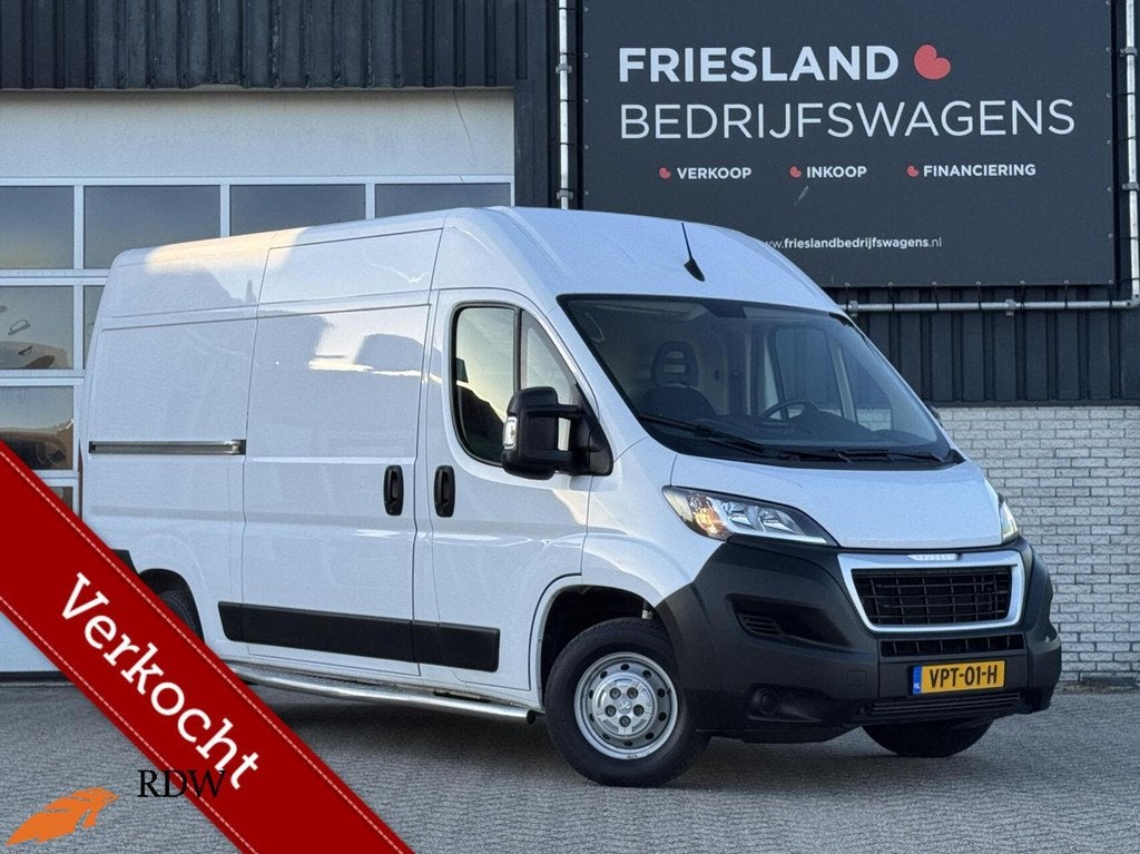 Peugeot Boxer 333 2.2 BlueHDi 120 L2H2 Pro VERKOCHT ! ! !, Auto's, Bestelauto's, Voorwielaandrijving, Stof, Gebruikt, 4 cilinders