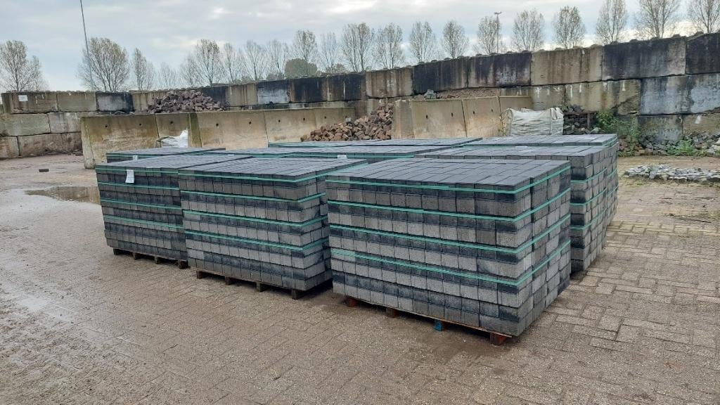 bkk antraciet (nieuw), Ophalen, Klinkers, Nieuw, 10 m² of meer