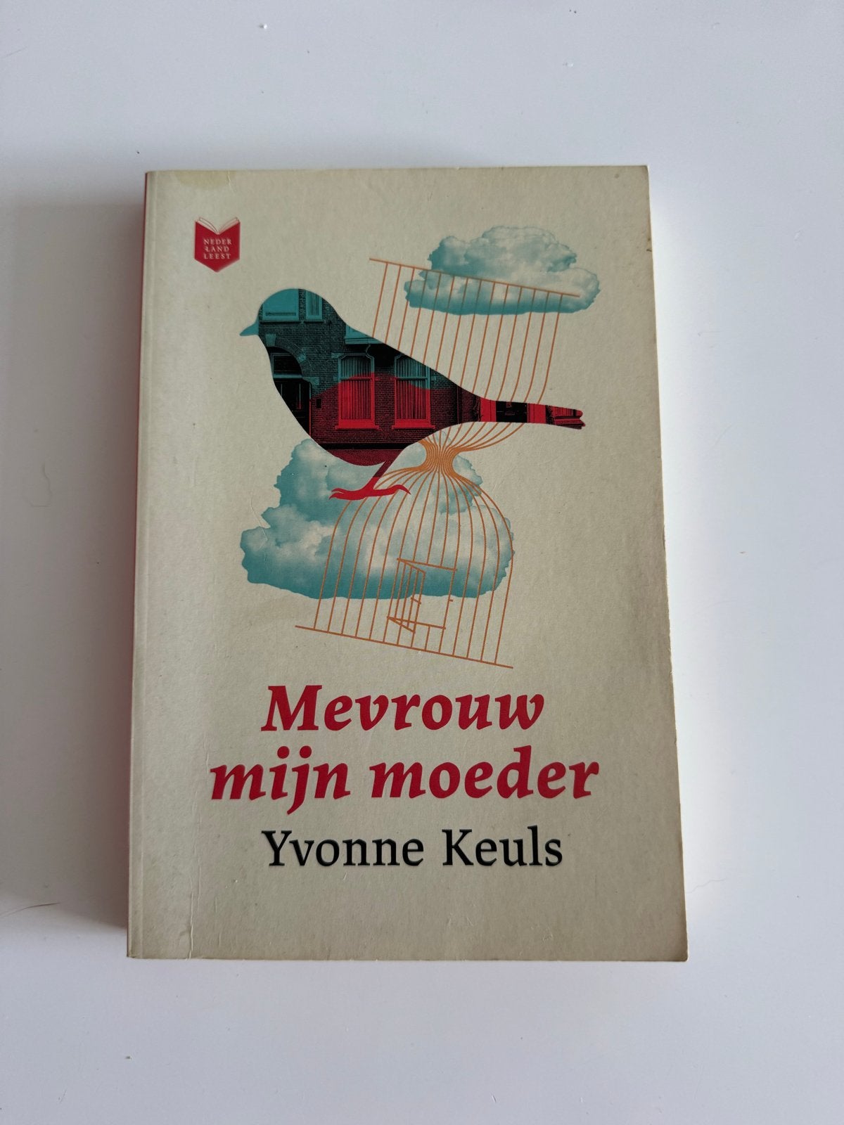 Mevrouw mijn moeder - Yvonne Keuls (Gelezen), Ophalen of Verzenden, Gelezen, Nederland