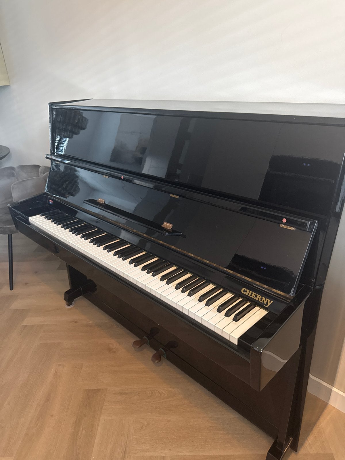Zwarte Cherny Piano - Hoogglans, Muziek en Instrumenten, Piano's, Ophalen, Gebruikt, Zwart, Piano