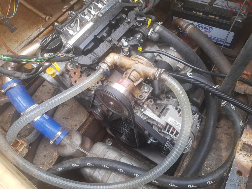 Bootmotor, Nieuwe Mercedes OM660 Turbo Diesel., Watersport en Boten, Accessoires en Onderhoud, Ophalen of Verzenden, Nieuw, Motor en Techniek