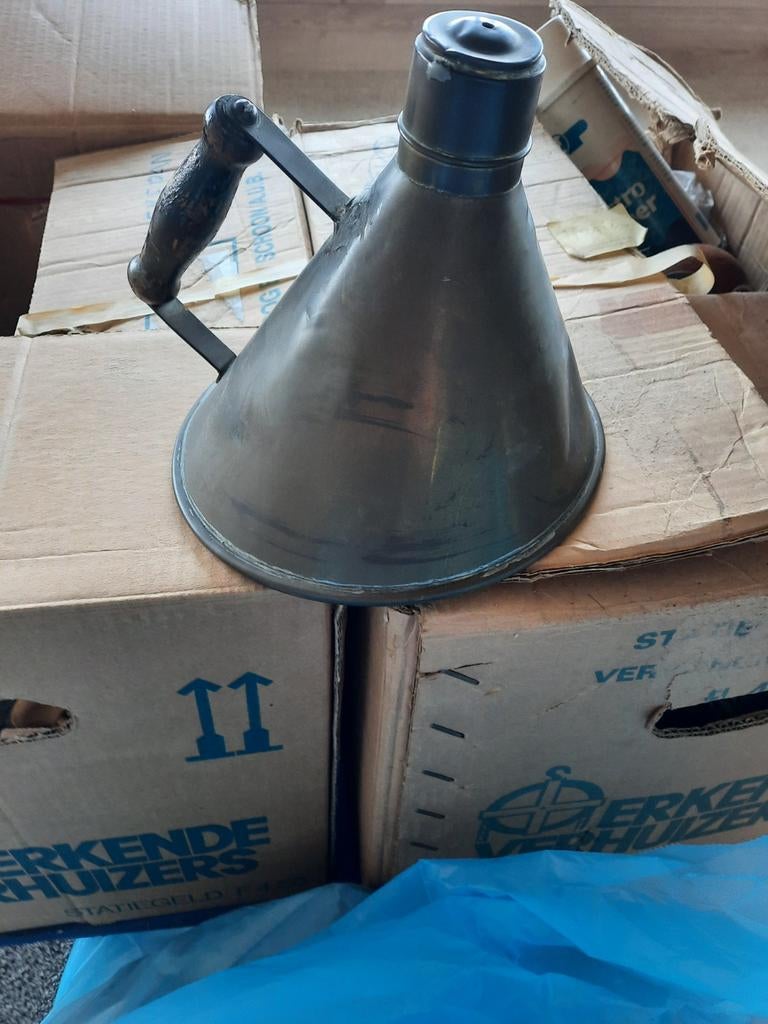 Vintage koperen fluitketel met houten handvat, Ophalen