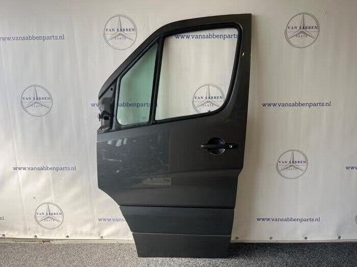 Portier 2Deurs links van een Mercedes Sprinter (7759), Ophalen of Verzenden, Gebruikt, Deur