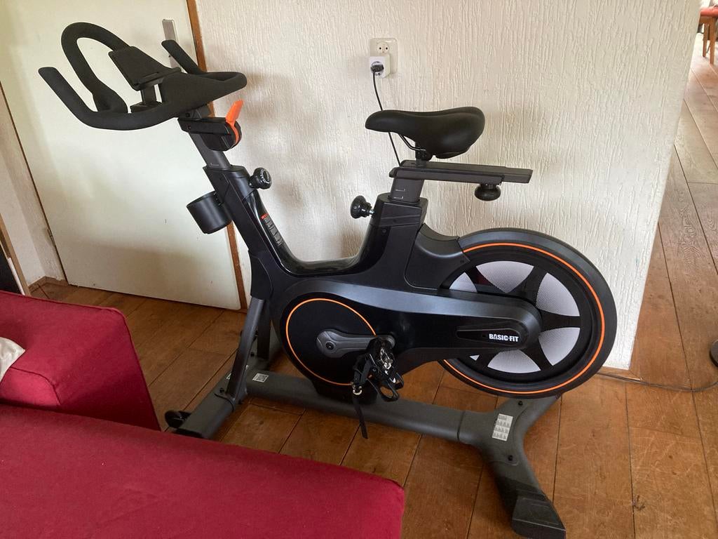 Basic Fit Smart Bike - Zo goed als nieuw, Ophalen, Spinningfiets, Zo goed als nieuw, Metaal