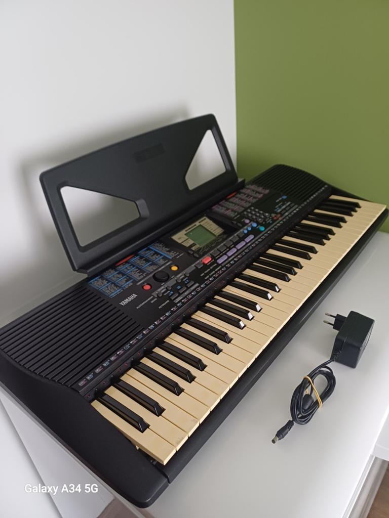 Keyboard Yamaha PSR 230, Muziek en Instrumenten, Keyboards, Ophalen, Gebruikt, 61 toetsen, Yamaha