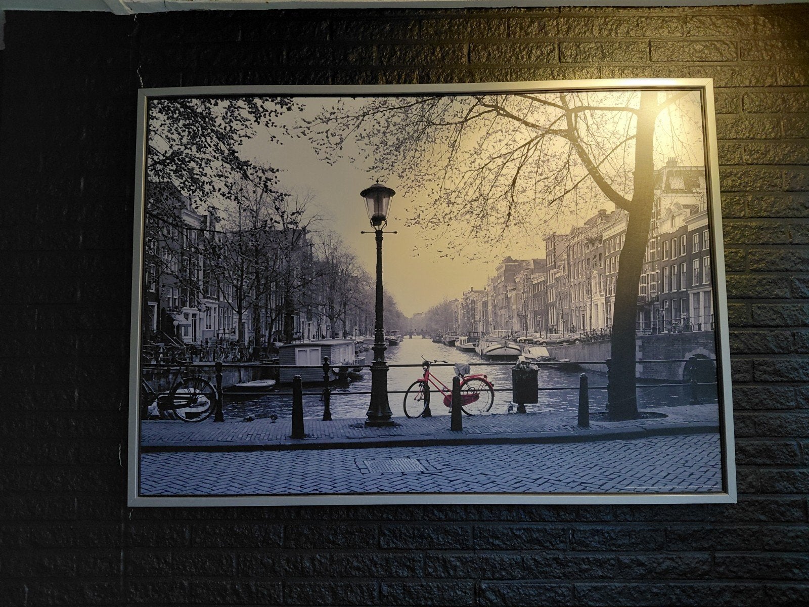 Groot Canvas Schilderij Amsterdam Gracht Zwart-Wit Rood, Ophalen, Zo goed als nieuw, Schilderij, 100 tot 125 cm
