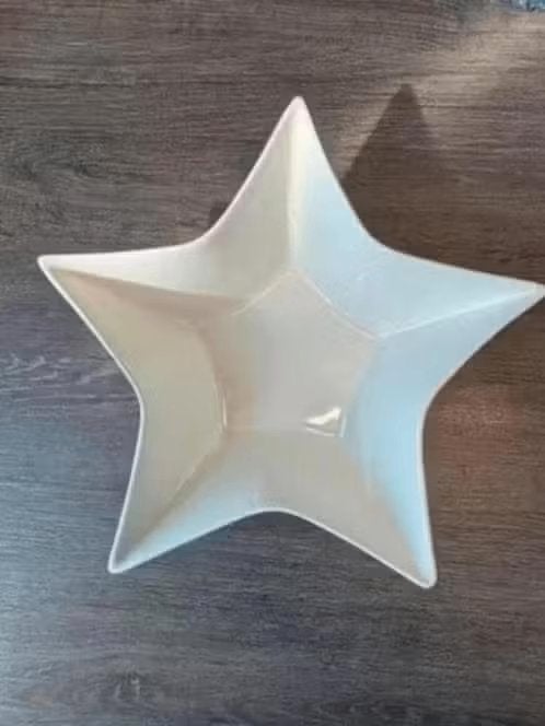 NIEUW! Riviera Maison stervormige schaal €4,99, Porselein of Keramiek, Schaal, Nieuw, Ophalen of Verzenden