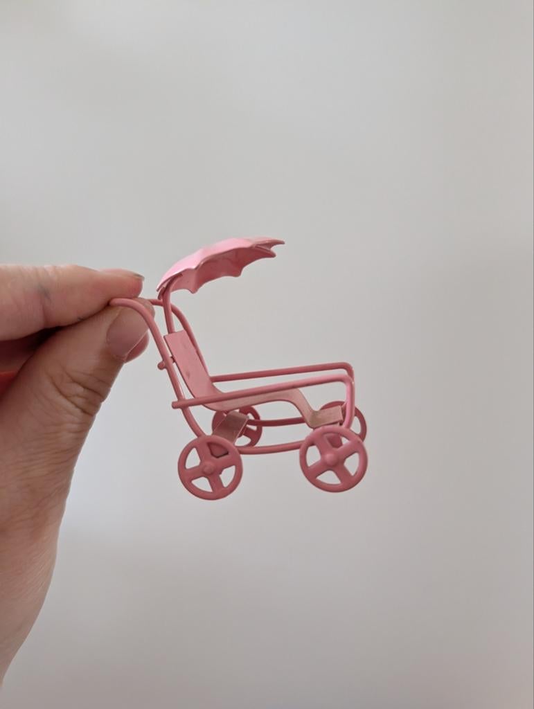 Miniatuur kinderwagen roze - decoratie/poppenhuis, Ophalen of Verzenden, Gebruikt, Kinderwagen, Overige merken