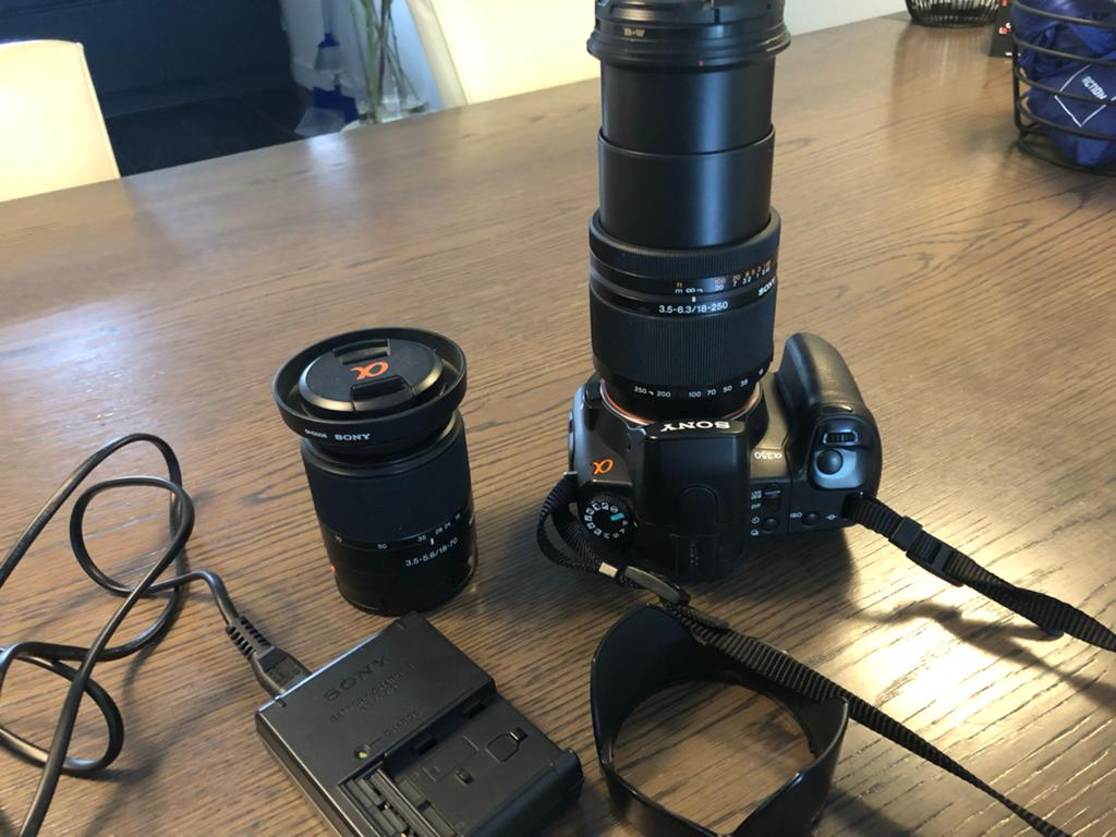 Sony Alpha a350 DSLR Camera met 2 lenzen, 1 toplens 18-250, Gebruikt, Spiegelreflex, Ophalen of Verzenden, Sony