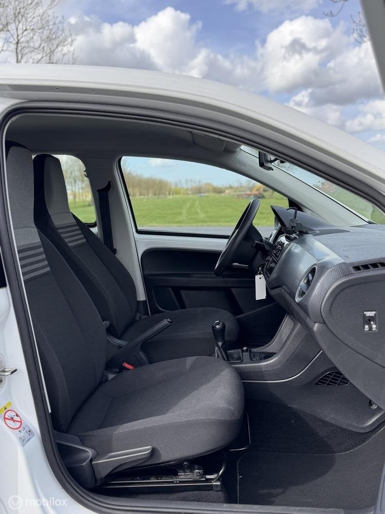 Foto 14 van Volkswagen Up! 1.0/DAB, Lane Assist Dealer onderhouden /BTW
