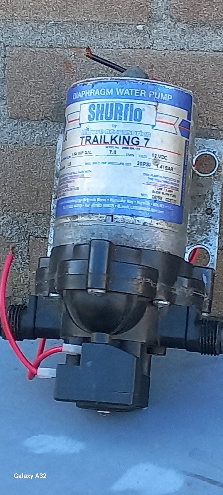 12 volt drinkwater pomp, Ophalen of Verzenden, Gebruikt