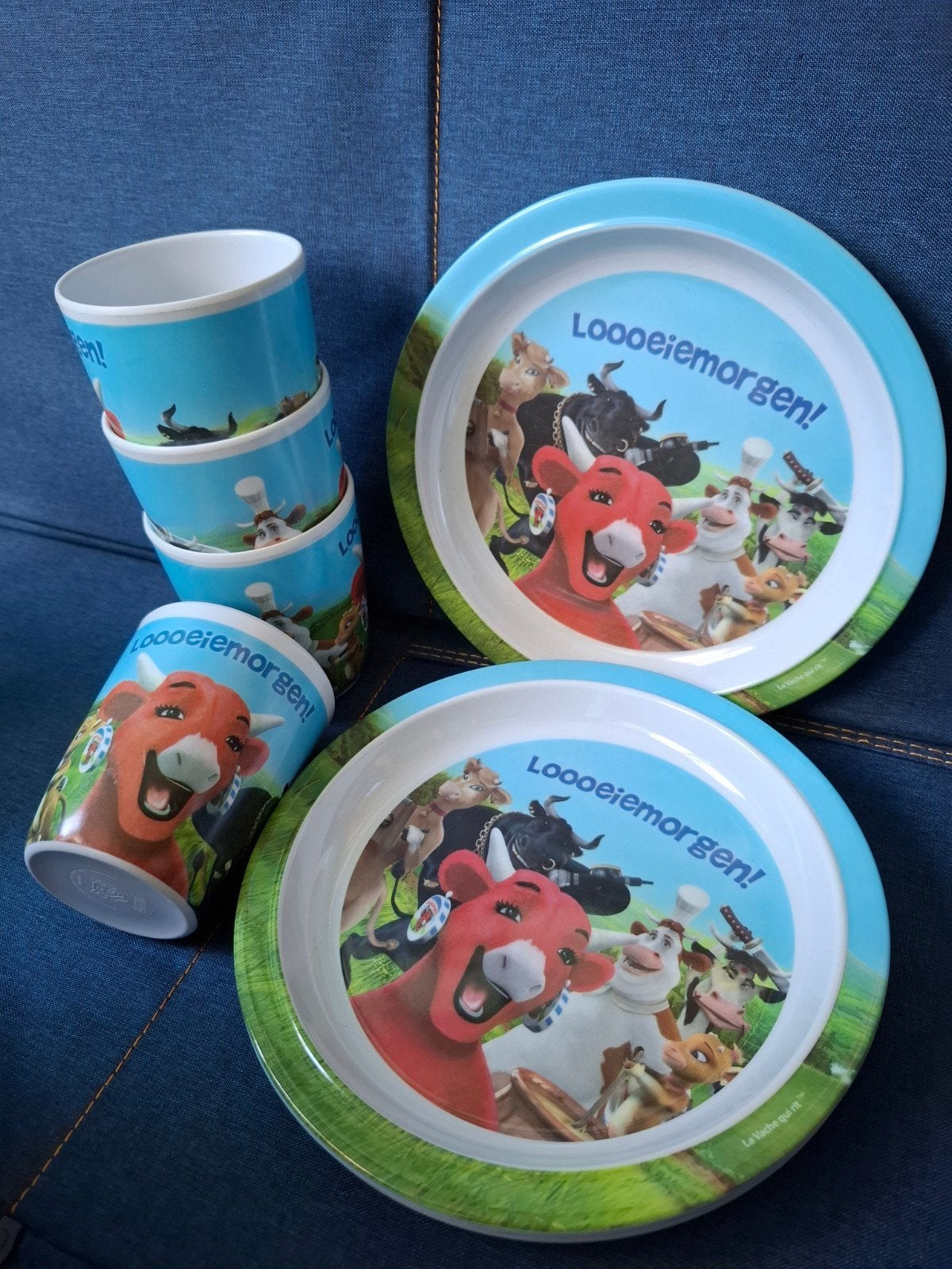 La Vache qui rit campingservies: borden en bekers., Ophalen of Verzenden, Gebruikt