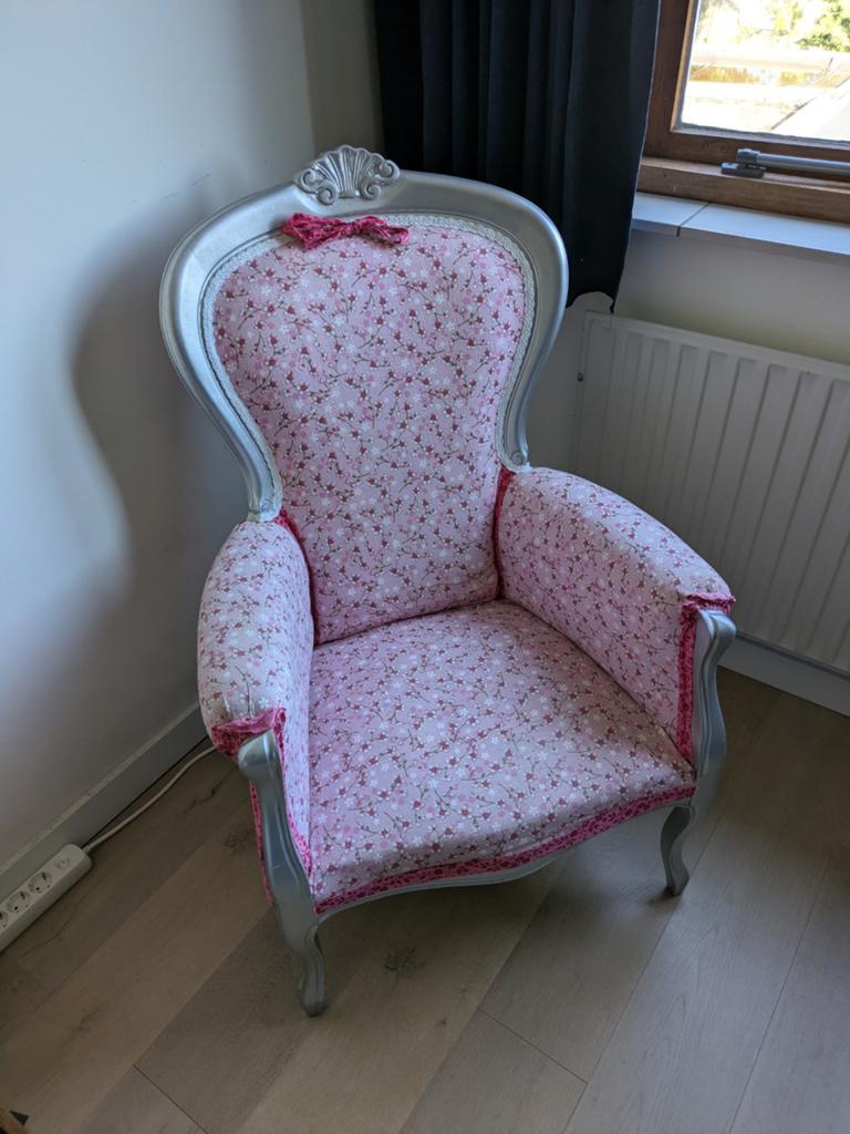 Prinsessenstoel Roze met Bloemenprint, Huis en Inrichting, Fauteuils, Ophalen, Gebruikt, Stof, Klassiek, Speels, Romantisch
