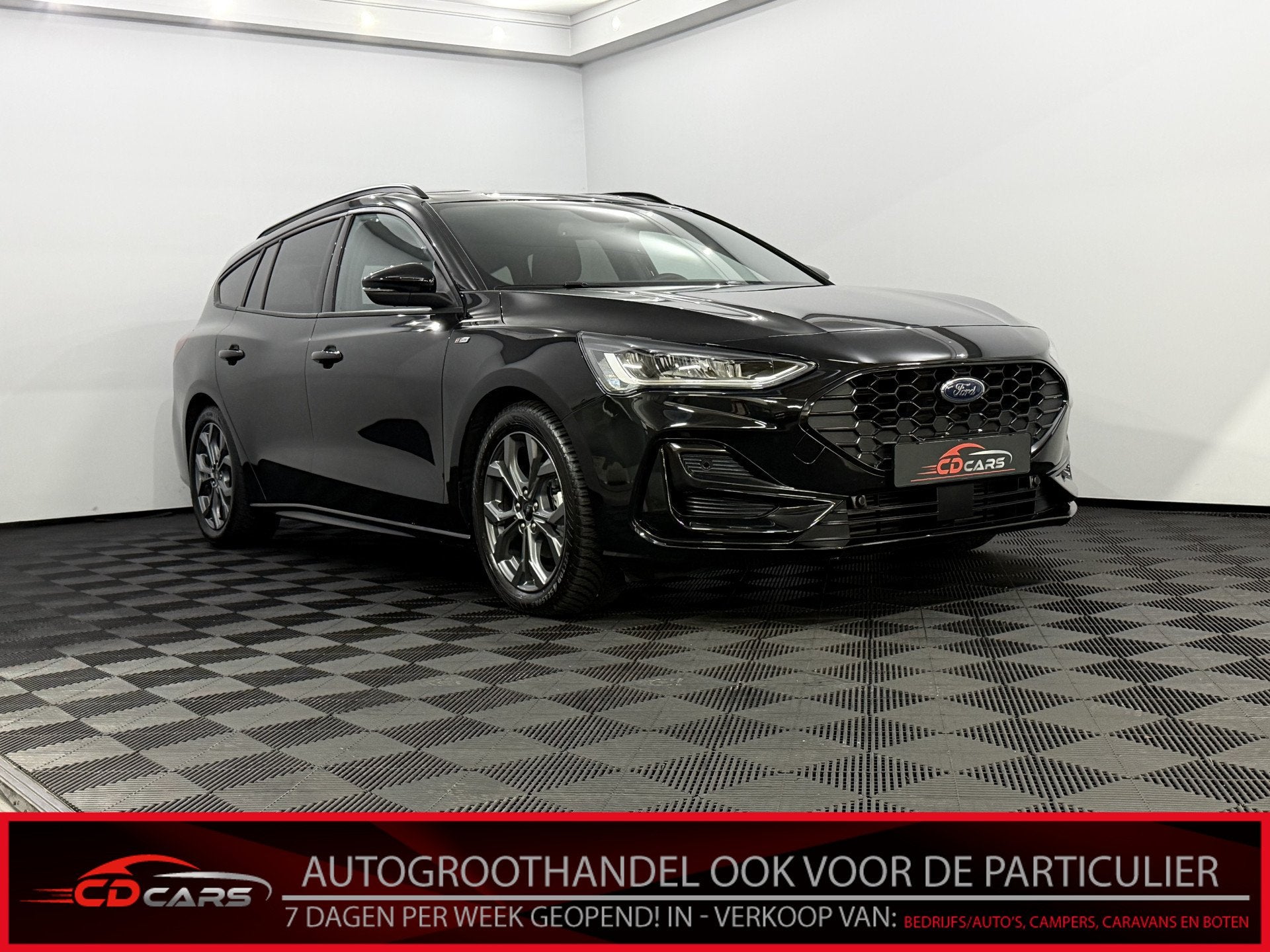 Ford Focus 1.0 EcoBoost Hybrid ST Line 155pk Camera, Nvi, Ke, Stof, Gebruikt, Zwart, 155 pk