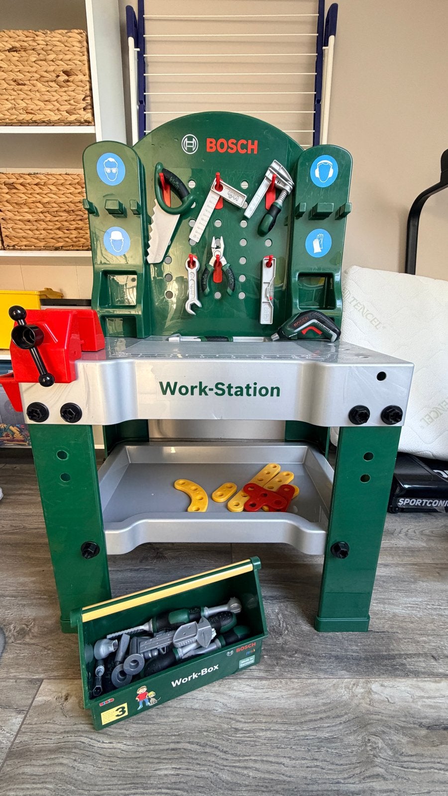 Bosch Work-Station met gereedschap en werk-box, Ophalen, Gebruikt, Knutselen