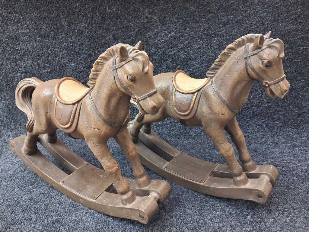 Set houten schommelpaarden, Ophalen, Zo goed als nieuw